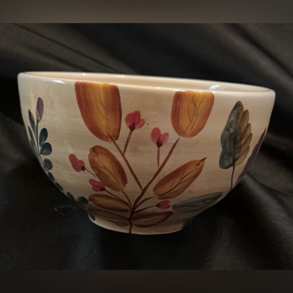 Home trends “Shadowwood” 6.5” bowl